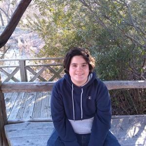 Meet your Posher, Louis